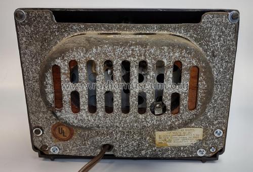 283 ; Detrola; Detroit MI (ID = 2735558) Radio