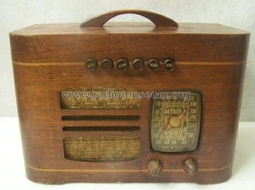 3202 ; Detrola; Detroit MI (ID = 1315649) Radio