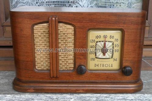 429 ; Detrola; Detroit MI (ID = 1932613) Radio