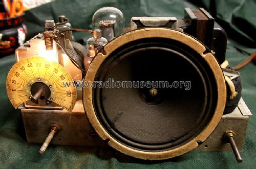 KAD-1747 'Chest' ; DeWald Radio Mfg. (ID = 1229853) Radio