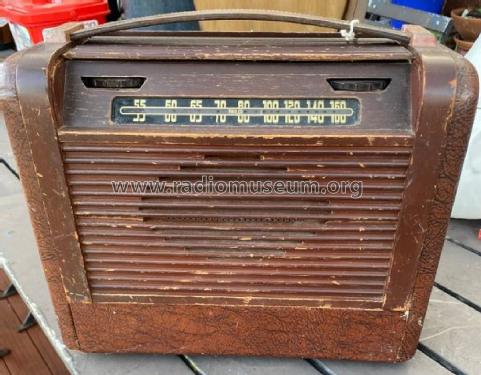 Philco 351; Dominion Radio & (ID = 2884273) Radio