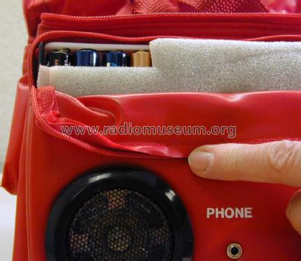 Winston Handbag FM radio; Dreamland (ID = 1513379) Radio