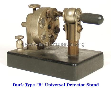 Universal Detector Stand Type B; Duck Co., J.J. and (ID = 1980757) Radio part