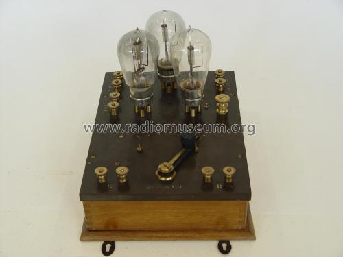 Amplificateur à 3 lampes détecteur-hétérodyne ; Ducretet -Thomson; (ID = 2214963) mod-pre26