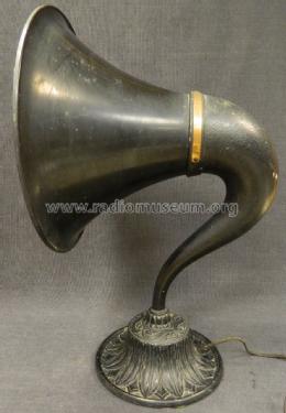Horn Speaker 14' Bell; Duro Metal Products (ID = 1521153) Speaker-P