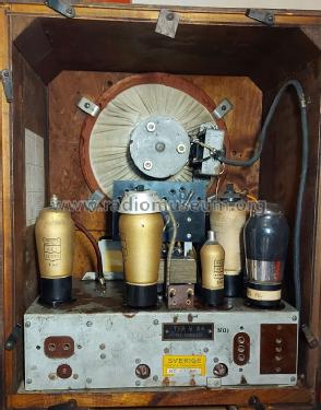 V64; Dux Radio AB; (ID = 3038414) Radio