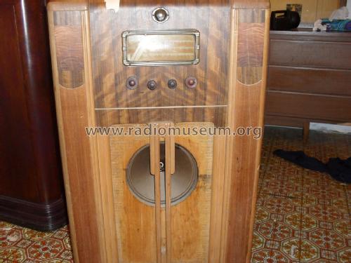 Viking D6A8AT; Eaton Co. Ltd., The (ID = 1878882) Radio
