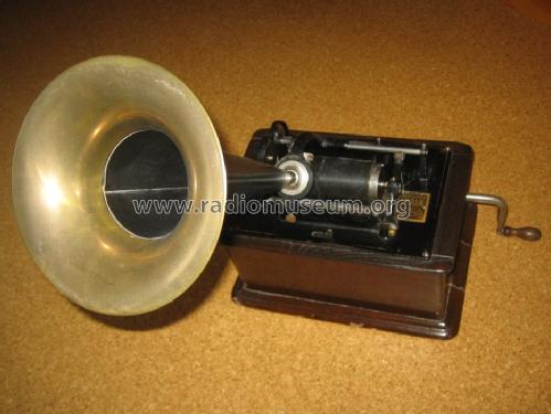 Phonograph Fireside A; Edison, Thomas A., (ID = 961385) TalkingM