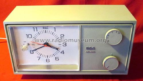 Solid State Clock Radio RZD-400B; RCA RCA Victor Co. (ID = 1436192) Radio