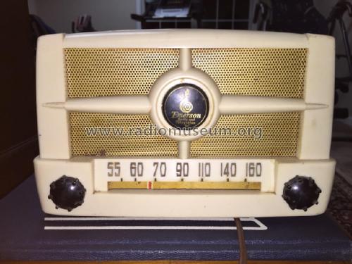 587 Ch= 120033B; Emerson Radio & (ID = 1779781) Radio