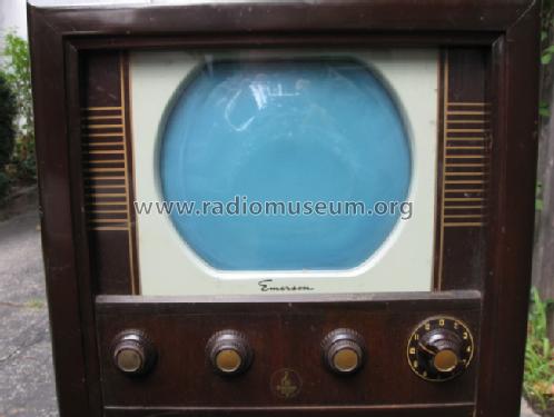 638 ; Emerson Radio & (ID = 858793) Television