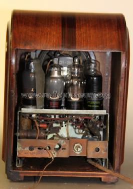 AU-213 Ch= AU; Emerson Radio & (ID = 669567) Radio