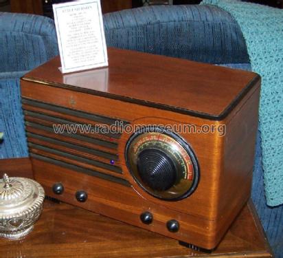 BW-231 Ch= BW; Emerson Radio & (ID = 2342121) Radio
