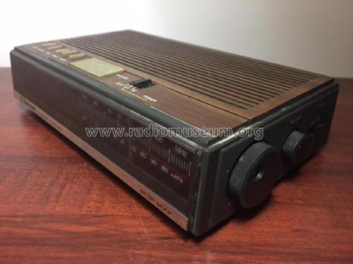 FM/AM Digital Clock Radio RED5511; Emerson Radio & (ID = 2142188) Radio