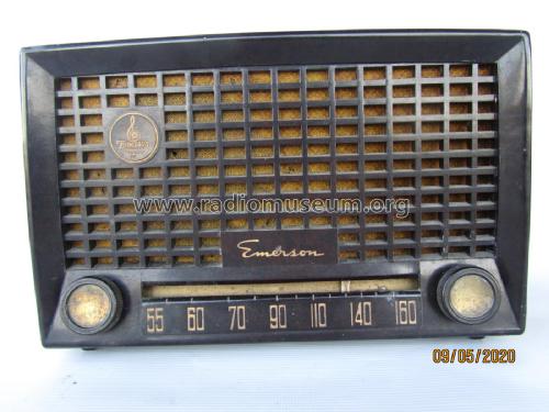 136B ; Emerson Radval Co.; (ID = 2522272) Radio