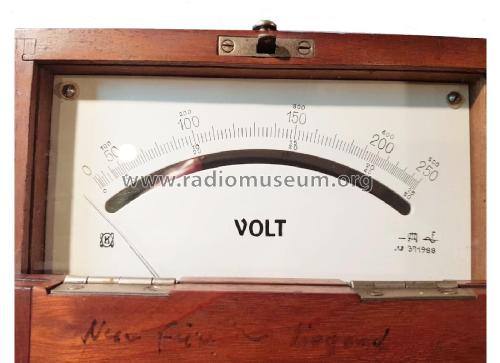 Voltmeter für Gleich- und Wechselspannung 25 - 50 - 250 - 500 Volt; Excelsiorwerk; (ID = 2670035) Ausrüstung