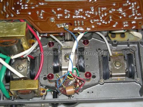 NF300; Faro Nuova Faro; (ID = 1449129) R-Player