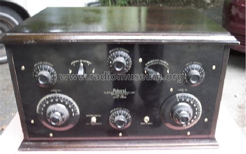 145; Federal Radio Corp. (ID = 1039728) Radio