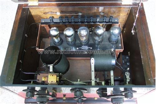 145; Federal Radio Corp. (ID = 1039730) Radio