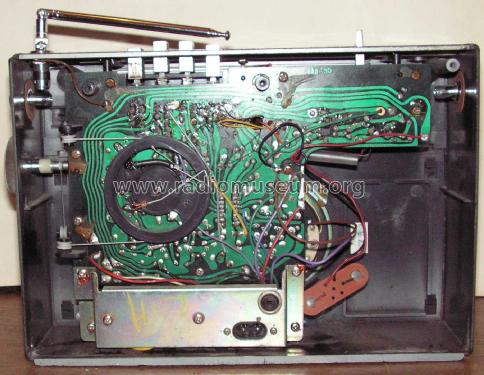 Battery Saver Transistor Portable; Fidelity Radio Co. (ID = 1894136) Radio