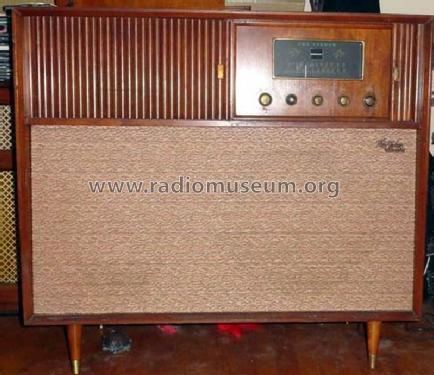 Contemporary II C-810 Ch= R-30S; Fisher Radio; New (ID = 1409791) Radio