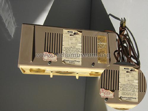 Fleetwood 5072 ; Electrical Products (ID = 1195297) Radio