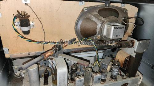 Admiral 566F; Fleetwood brand of C (ID = 2919951) Radio