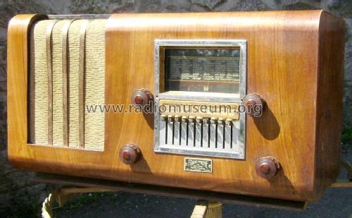 Sérénade F79A; Francophone, M. (ID = 1994488) Radio