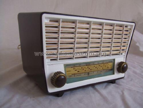 B-R 1300; Funcional; Madrid (ID = 1776669) Radio
