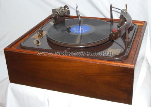 Automatic Record Changer R.C. 80M ; Garrard Eng. & Mfg. (ID = 1779776) R-Player