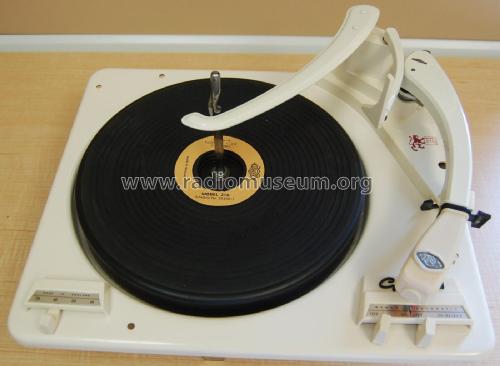 Record Changer 210 RC 210; Garrard Eng. & Mfg. (ID = 2924058) Sonido-V