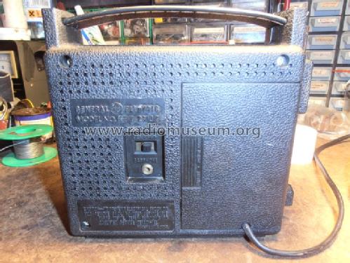 EE7-2810 F; General Electric (ID = 1254522) Radio