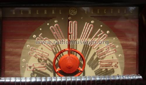 100 ; General Electric Co. (ID = 1663066) Radio
