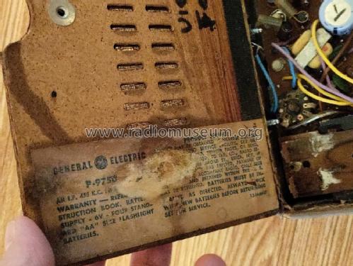 15 Transistor P975D; General Electric Co. (ID = 2959762) Radio