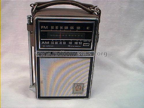 15 Transistor P975F Radio General Electric Co. GE; Bridgeport CT 