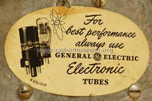 250 ; General Electric Co. (ID = 2608801) Radio
