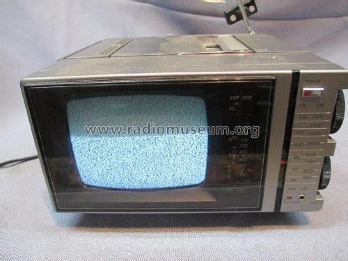 5' TV-AM/FM Stereo Radio 5XP-5222X; General Electric Co. (ID = 1907969) TV Radio