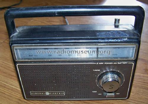 7-2825C; General Electric Co. (ID = 1207283) Radio