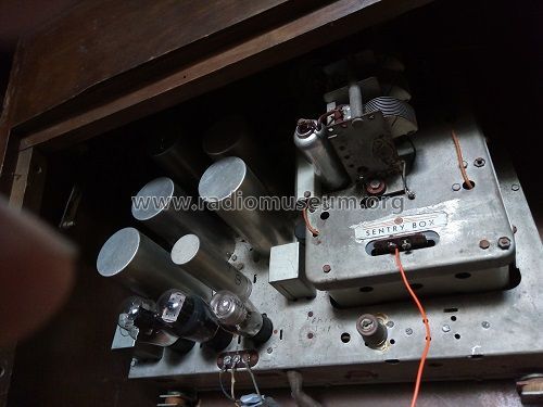 A-208 ; General Electric Co. (ID = 3253665) Radio