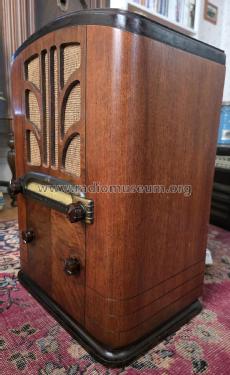 A-64 ; General Electric Co. (ID = 3141945) Radio