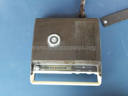 AC/DC Solid State R475g; General Electric Co. (ID = 2388872) Radio