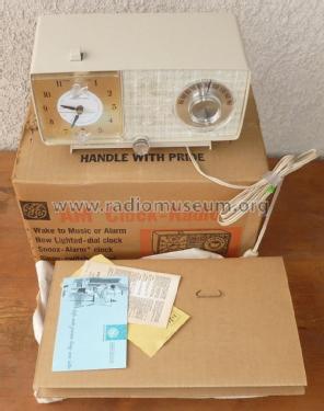 AM Clock Radio C546E; General Electric Co. (ID = 1442076) Radio