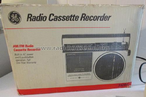 AM / FM Radio Cassette Recorder 3-5244; General Electric Co. (ID = 1463816) Radio