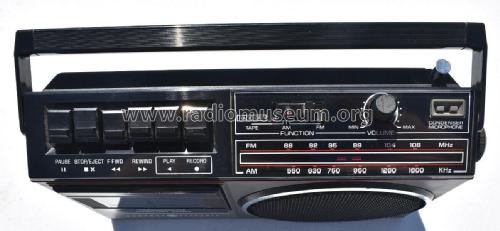 AM/FM Radio Cassette Recorder 3-5233A; General Electric Co. (ID = 2887867) Radio