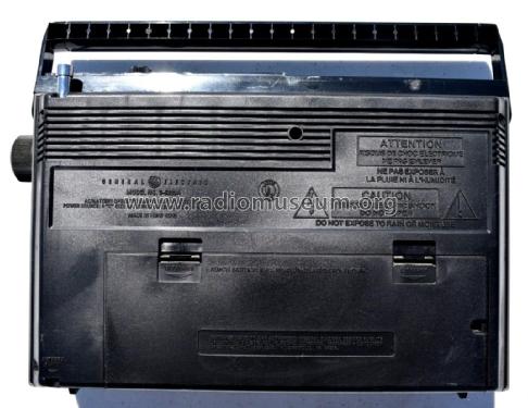 AM/FM Radio Cassette Recorder 3-5233A; General Electric Co. (ID = 2887869) Radio