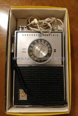 AM FM Solid State P1725; General Electric Co. (ID = 2300888) Radio