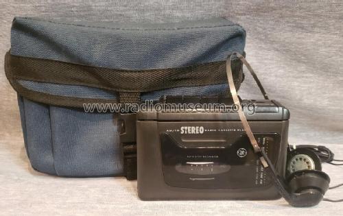 AM/FM Stereo Radio Cassette Player 3-5493A; General Electric Co. (ID = 2979552) Radio