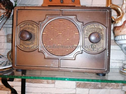 B-X ; General Electric Co. (ID = 2691825) Radio