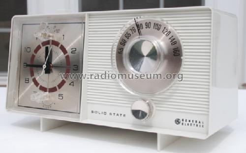 C1460B ; General Electric Co. (ID = 1679809) Radio