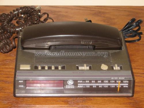 Electronic Digital FM/AM Clock Radio Telephone 7-4719A; General Electric Co. (ID = 1852986) Radio